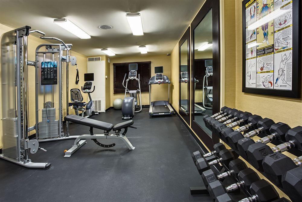 Holiday Inn Express & Suites Naples Downtown - 5Th Avenue By Ihg Экстерьер фото