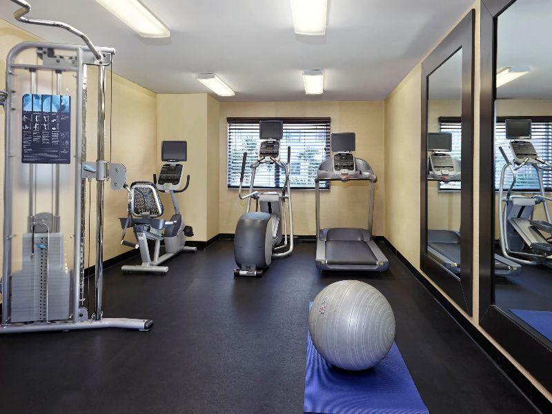 Holiday Inn Express & Suites Naples Downtown - 5Th Avenue By Ihg Экстерьер фото